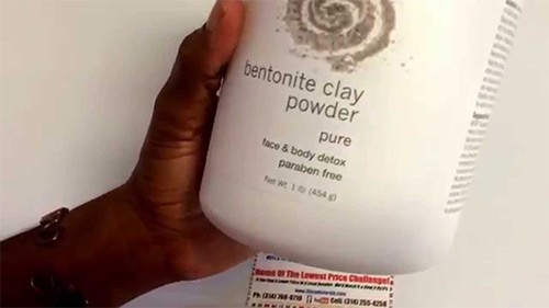 Bentonite clay powder